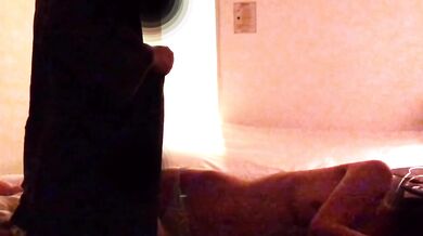 while sitting position face-to-face to the voice of "Give me a lot"