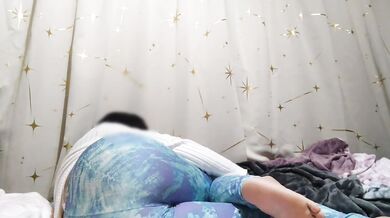 A collection of Utsusemi's recent fart & butt scratching scenes