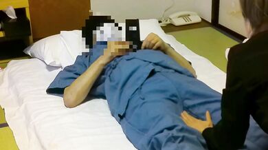勤務帰りにそのまま制服脱ぎ捨て過激ファツク