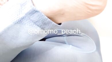 【ヨガのレッスン中におもらし】#omorashi #peeaccident #desperation wetting #pee desperation