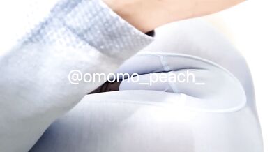 【ヨガのレッスン中におもらし】#omorashi #peeaccident #desperation wetting #pee desperation