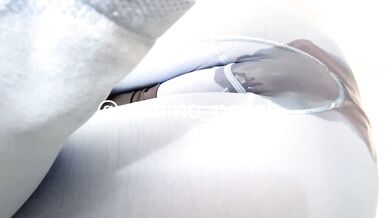 【ヨガのレッスン中におもらし】#omorashi #peeaccident #desperation wetting #pee desperation