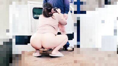 During the break... Rich vacuum blowjob ???? in the bed of a truck Japan Blow Car Amateur Vacuum Blow Job