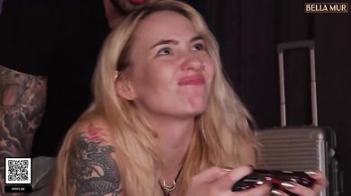 I fucked two gamer girls, but they didn't pay attention to me. Full version on Bella Mur Stories channel.
