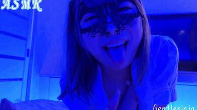 ASMR: Close up wet pussy sounds and girl moans