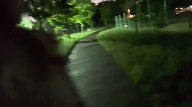 【個人撮影】夜の公園でムチムチ看護師に大量中出し帰りはリモコンバイブで自宅まで我慢できずにお漏らしHENTAI/ハメ撮り/素人/青姦