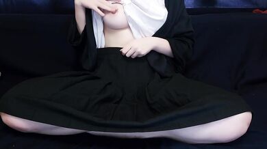 JAPANESE SCHOOLGIRL ACTIVATE HERSELF BEFORE MASTURBATION AND RECORD IT ON CAMERA