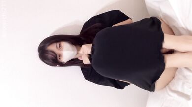 Wearing a baggy shirt that barely hides the pants that looks like T him, and vibe masturbation (amateur individual shooting / big / big ass / nipple / beauty / Japan cute / japanese / asian