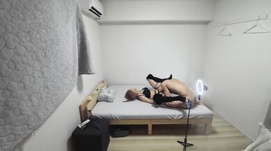 Creampie for a shaved gal in sexy boots