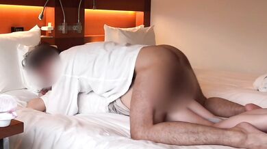 Clothed SEX from the back to a student who fell inside while taking a bath. Finish with a woman on top posture.