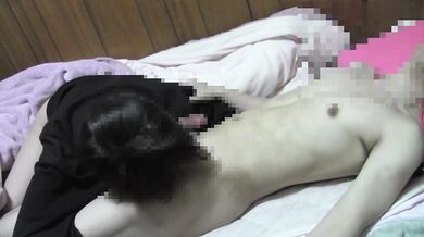 Sっ気アラフィフ熟女がキス・手コキ・濃厚フェラ・玉舐めで暴発射精させる　Japanese mature blowjob, handjob and kiss
