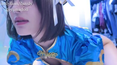 CHUNLI FROM STREET FIGHTER GETS DOMINATED by MACHINE AND CAMERAMAN