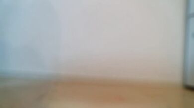 [Knee high cosplay] De M beautiful girl wears white knee highs and masturbates while making a video call