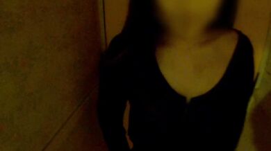 人妻が夫に内緒でデリヘル体験をしたら変態客とセックスする事になった。