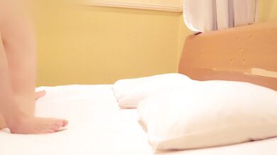 人妻が夫に内緒でデリヘル体験をしたら変態客とセックスする事になった。