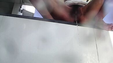 Amateur Mature Woman's Pussy Licking & Facesitting After Pissing.
