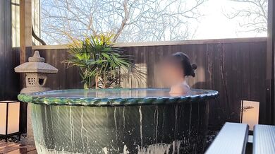 Hot spring open air bath(Japanese beauty girl bathing)