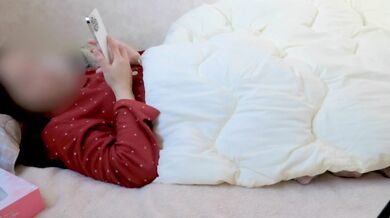 【Personal shooting】Masturbation while watching AV in bedAmateur real masturbation Japan woman who felt good and got too wet