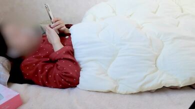 【Personal shooting】Masturbation while watching AV in bedAmateur real masturbation Japan woman who felt good and got too wet
