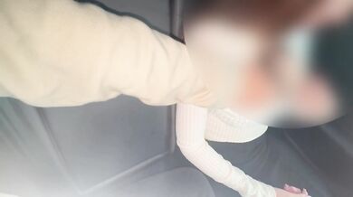[Personal shooting] Driving with a male friend made me horny and creampied