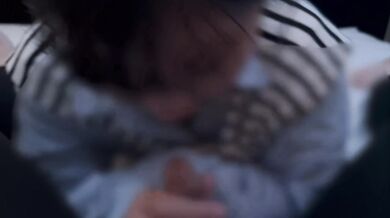 A girl who swallows semen squeezed out solely by blowjob