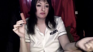 Daddys girl pushes hot dogs out her cunt
