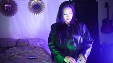 ASMR Mistress Mara's New Leather Jacket with Driving Gloves