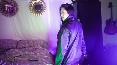 ASMR Mistress Mara's New Leather Jacket with Driving Gloves