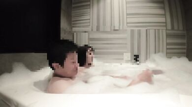 【個人撮影】#21 エンW不倫CH ラブホのお風呂でそのまま。生挿入して中出しする不倫カップルの日常／Japanese amateur /日本人/japanese wife/ milf/色白