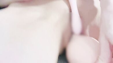 vol.129 *.. Super Thick Monster Dildo /////. .* Personal shooting Gachiiki metamorphosis masturbation Squirting Peeing Shaved up Extra thick expansion high speed piston