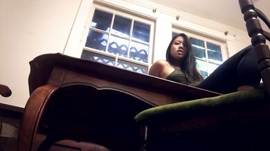 Dominatrix Mara as a POV Squishing Giantess