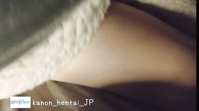 日本人の女子大学生彼女が寝てる間に勝手に大量中出し！！！ 主観 素人 日本人 大学生 種付け ずらしハメ ハメ撮り 正常位 美人 可愛い パイパン