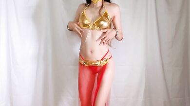 "Secretary's Hideout": Introduction of Dancer's Costumes and Sexy Dance.