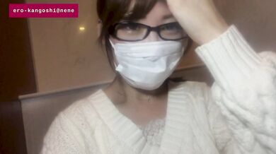 勤務終了後のエロ行為…。変態看護婦が公衆トイレで…痴漢からの一人オナニー