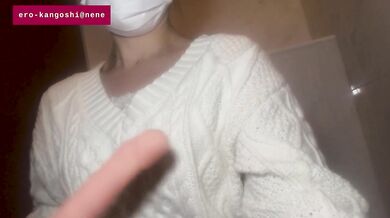 勤務終了後のエロ行為…。変態看護婦が公衆トイレで…痴漢からの一人オナニー