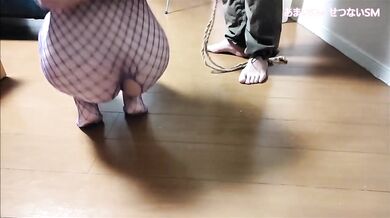 体を結われ放置されると、寂しくて恋しくて、心はせつなげな音をたてました。いつまでも従順なペットでいるから、どうか棄てないでください…ご主人様のおそばにずっといさせてください。【あまいSMせつないSM】