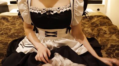 Japanese maid who finished the housework masturbates on the master's bed