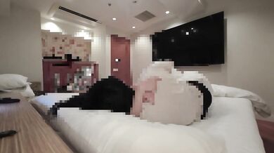 【個人撮影】#52 エンW不倫CH 渋谷のラブホで正常位セックス。。。中出しする不倫カップルの日常／Japanese amateur /日本人/japanese wife/ milf/色白