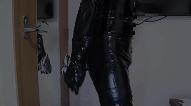 Latex Mina 005