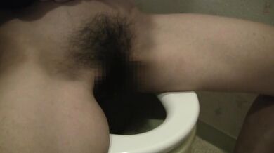 【素人】熟女の3日履き&放尿後の臭いマンコにむしゃぶりクンニ Sucking and licking a Milf smelly pantyhose pussy and ass