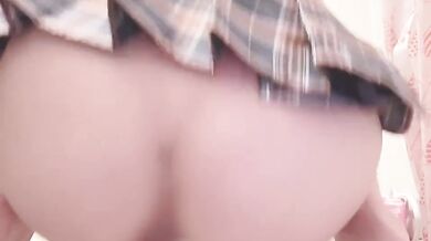 Japanese hentai college girl masturbate with a dild and squirting orgasm / amateur /period/teen