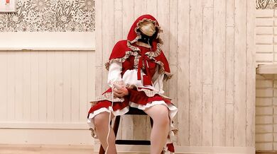 【Petite】Little Red Riding Hood Screaming Masturbation Continuously With Electric Massager Japanese