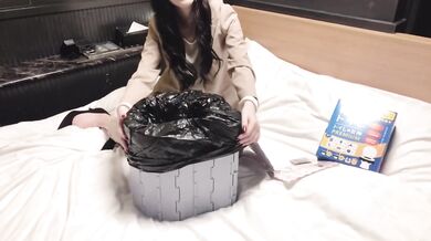 【한국어 자막】재난용 화장실을 여자가 사용한 결과 | 일본의 아름다운 오줌.바이브레이터,자위행위, 시오후키