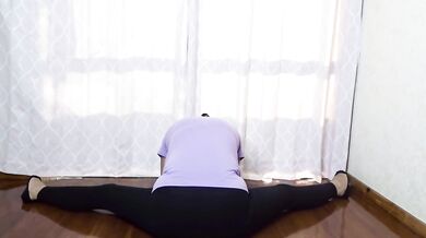 Solo sex from stretching