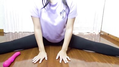 Solo sex from stretching