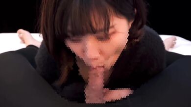 A college junior ejaculated into his hand with a nice blowjob and then tasted delicious!