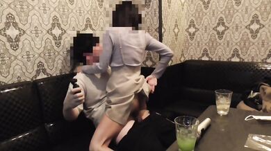【個人撮影】#15 エンW不倫CH カラオケで堂々騎乗位。生挿入して中出しする不倫カップルの日常／Japanese amateur /日本人/japanese wife/ milf/色白