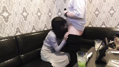【個人撮影】#15 エンW不倫CH カラオケで堂々騎乗位。生挿入して中出しする不倫カップルの日常／Japanese amateur /日本人/japanese wife/ milf/色白