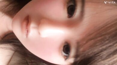 ショートヘアで　かわいい女性を勃起チンポでハメまくり。全裸の日本人女性をぶっかけ射精セックス。18歳 若返るlovedollとの性生活。コスプレ　かわいい日本人　ヘンタイ
