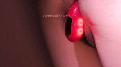 Uncensored Japanese amateur inserting sucker vibe from the back into the pussy